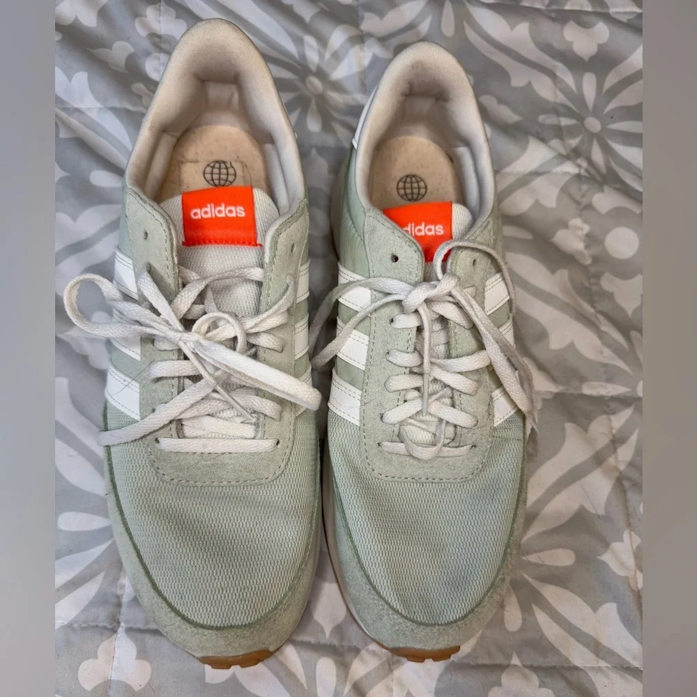 Adidas Mint‎ Green Sneakers
